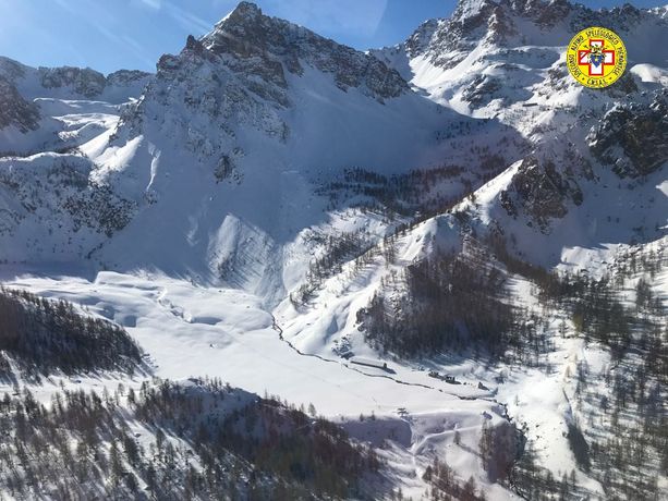 Morto lo scialpinista di 23 anni travolto dalla valanga in valle Maira