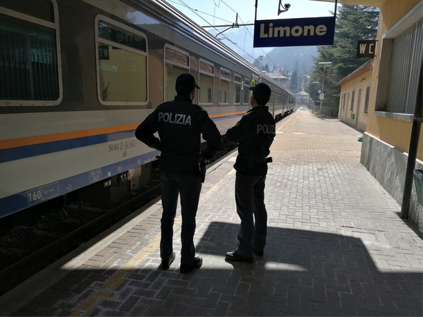 Non sarebbe potuto tornare in Italia fino al 2023 per provvedimento di espulsione: arrestato a Limone Piemonte Non sarebbe potuto tornare in Italia fino al 2023 per provvedimento di espulsione: arrestato a Limone Piemonte