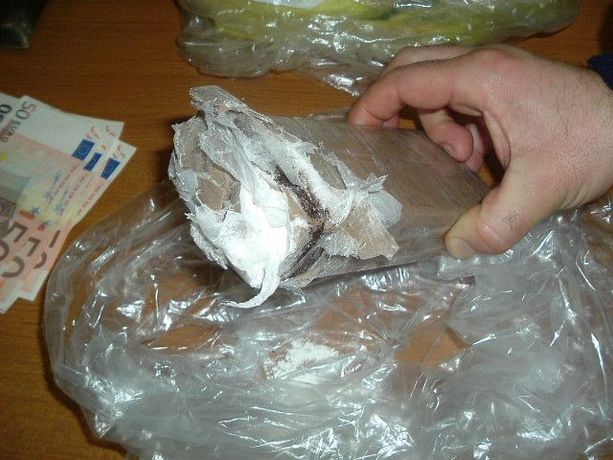 In manette un 25enne di Cuneo: in casa aveva 60 grammi di coca e 350 di marijuana