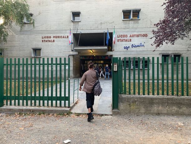 Non è in pericolo di vita il 16enne investito stamattina davanti al liceo artistico di Cuneo