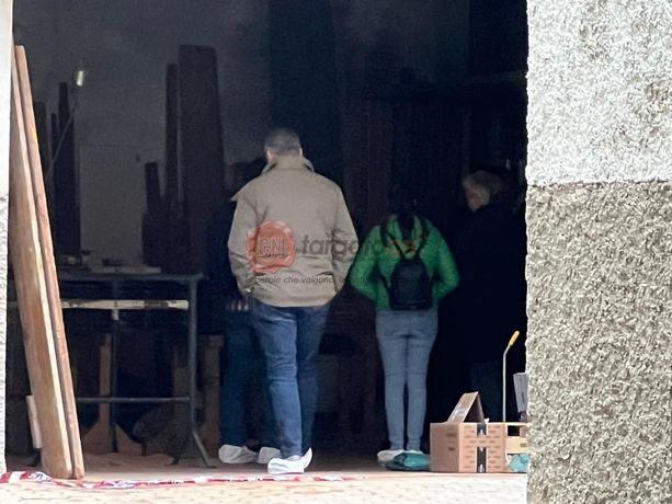 Ancora un sopralluogo nel piccolo laboratorio di Vernante: trovata l'arma che ha ucciso Klaudio?