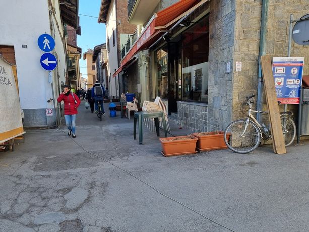Chiuso per altri cinque giorni il bar Charlie di Vigone Chiuso per altri cinque giorni il bar Charlie di Vigone