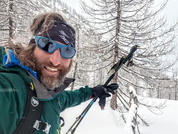 Un brindisi per salutare ‘Cala’ tra le montagne della sua ultima discesa