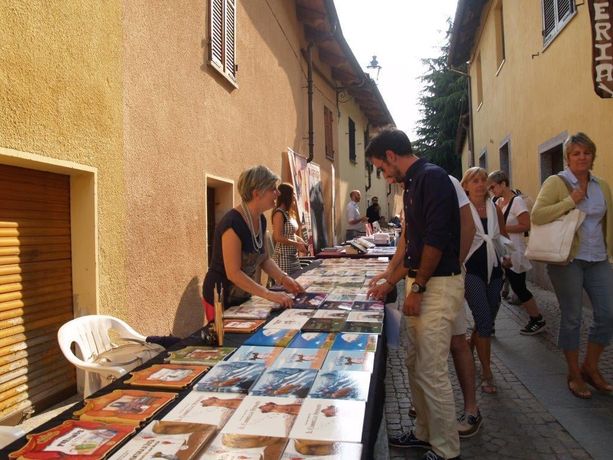 Canta-libri parte domani con il vescovo di Pinerolo Canta-libri parte domani con il vescovo di Pinerolo