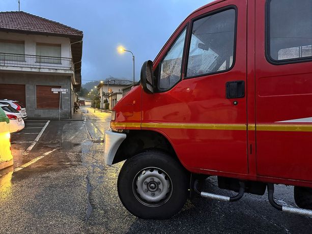 Fuga di gas in piazza Pietro Micca a Torre Pellice Fuga di gas in piazza Pietro Micca a Torre Pellice