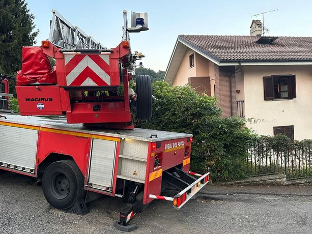 Torre Pellice: soccorsi due anziani in viale Dante