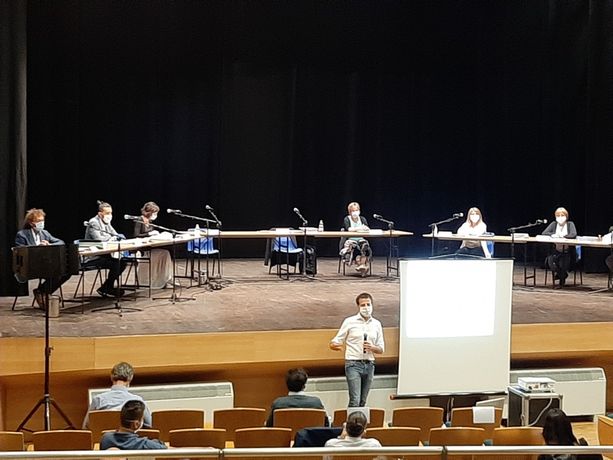 Pinerolo: «Rinviamo i lavori del bilancio partecipativo al prossimo anno per fronteggiare l’emergenza» Pinerolo: «Rinviamo i lavori del bilancio partecipativo al prossimo anno per fronteggiare l’emergenza»