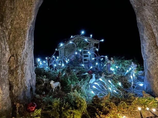 Dal forno alla fontana: le borgate di Pragelato mettono in mostra i loro presepi
