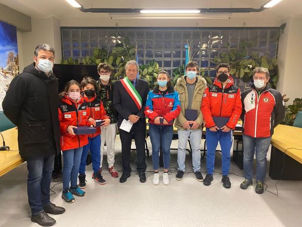 Sestriere premia i suoi giovani talenti della neve
