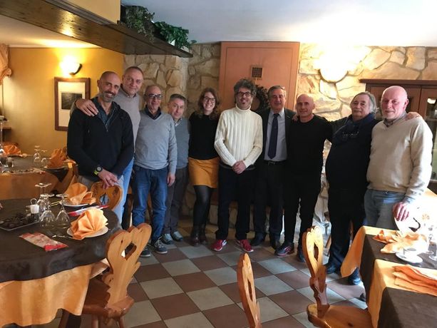 Villar Perosa si accorda con la Federazione per dare una nuova vita al campo da hockey Villar Perosa si accorda con la Federazione per dare una nuova vita al campo da hockey