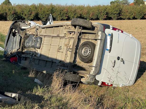 Scontro in tangenziale ad Alba: vittima un 21enne torinese che lavorava per una ditta di Settimo Scontro in tangenziale ad Alba: vittima un 21enne torinese che lavorava per una ditta di Settimo