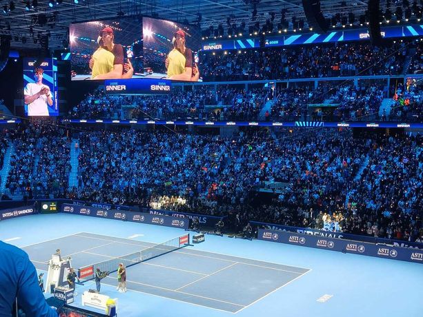 Atp Finals, un Sinner sensazionale vince la finale dei sogni e si conferma campione