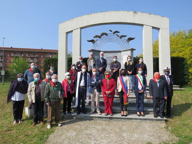 25 aprile: le celebrazioni del 76° anniversario della Liberazione a Settimo Torinese (FOTO) 25 aprile: le celebrazioni del 76° anniversario della Liberazione a Settimo Torinese (FOTO)