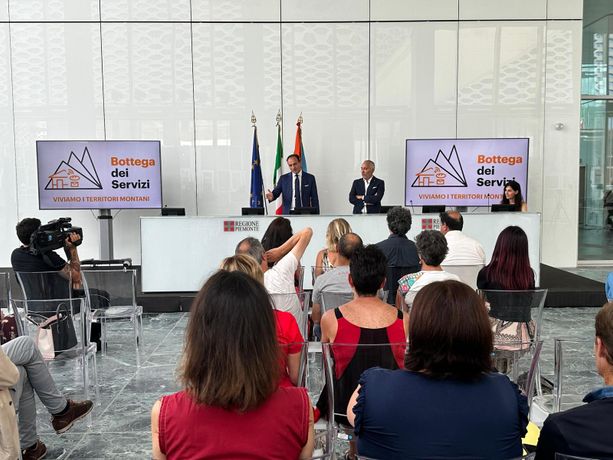 In Piemonte nascono 107 botteghe dei servizi, i negozi diventano un presidio a 360° sul territorio: “Teniamo vivi i piccoli Comuni” [VIDEO]