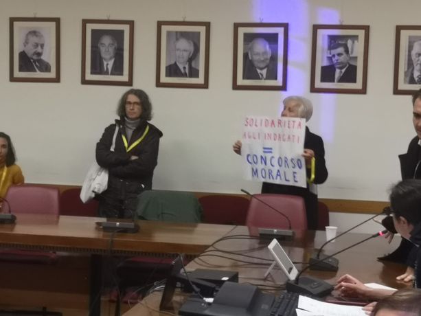 Processo smog, Pd e Cinque Stelle divisi sulla solidarietà politica a Fassino e Appendino Processo smog, Pd e Cinque Stelle divisi sulla solidarietà politica a Fassino e Appendino