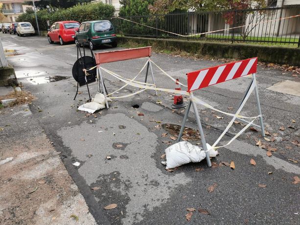 Pioggia e maltempo, in città si moltiplicano le buche: “Alcune sono così da un anno, servono più fondi” Pioggia e maltempo, in città si moltiplicano le buche: “Alcune sono così da un anno, servono più fondi”