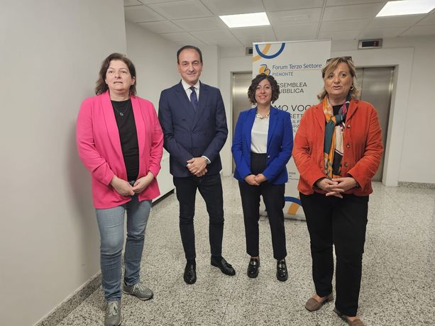 73mila volontari e oltre 6 miliardi di impatto economico: il Terzo Settore del Piemonte a confronto con i candidati presidenti per la Regione 73mila volontari e oltre 6 miliardi di impatto economico: il Terzo Settore del Piemonte a confronto con i candidati presidenti per la Regione