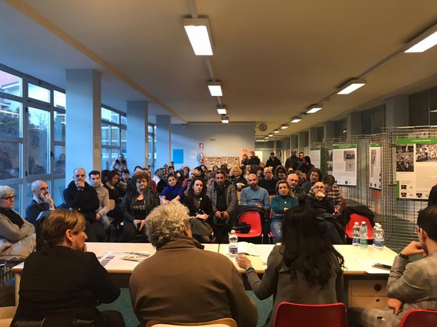 Genitori e insegnanti chiedono di sospendere il trasferimento della Gianelli. Di Martino: “Impensabile senza alternative”