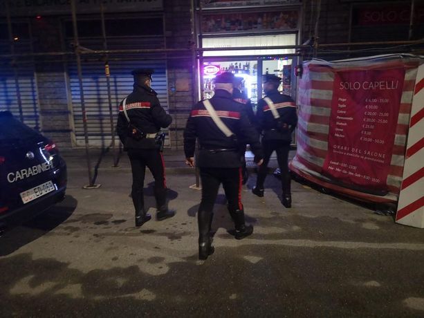 Era ai domiciliari, ma con un passaggio segreto poteva andare nella casa accanto senza essere visto Era ai domiciliari, ma con un passaggio segreto poteva andare nella casa accanto senza essere visto