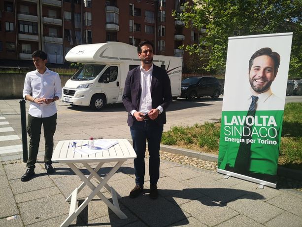 Primarie del centrosinistra, Lavolta: &quot;In tour per raccogliere settemila firme. Non è una conta interna al Pd&quot; [FOTO]