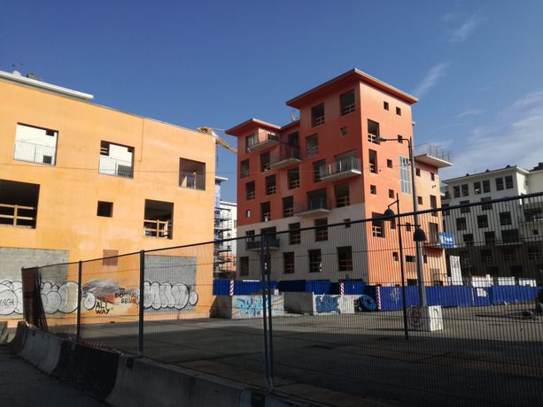 Ecco in che condizioni si trova l'Ex Moi: dopo il degrado, le palazzine fanno il conto alla rovescia per la primavera 2023 [FOTO]