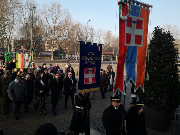 Giornata Memoria, Appendino: "Con clima d'odio crescente, importante interrogarsi su cosa ciascuno di noi può fare" [FOTO e VIDEO]