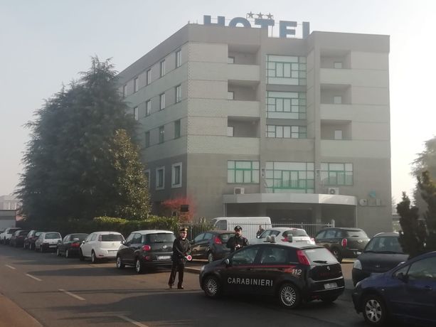 Ricercato internazionale si nasconde in un hotel a San Mauro: scoperto dai carabinieri [VIDEO]