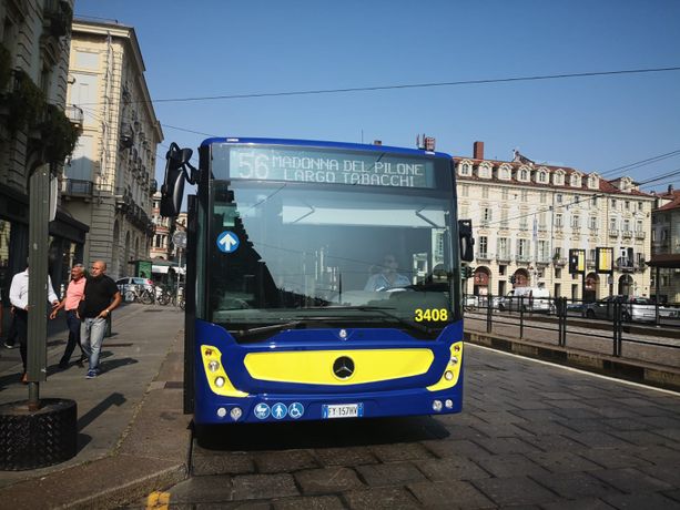 Oggi a Torino sciopero di 24 ore di bus e tram. I sindacati: "In 15 anni corse più che dimezzate" Oggi a Torino sciopero di 24 ore di bus e tram. I sindacati: "In 15 anni corse più che dimezzate"