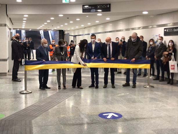Nove anni dopo, la Metro "arriva" in piazza Bengasi: "Questa zona ci ha sopportato fin troppo. Ma ora non ci fermiamo" Nove anni dopo, la Metro "arriva" in piazza Bengasi: "Questa zona ci ha sopportato fin troppo. Ma ora non ci fermiamo"
