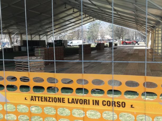 Eurovision a Torino: il villaggio ormai è realtà. Ecco i maxi-tendoni, anche dentro il Pala Isozaki [FOTO]