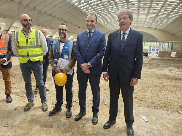 Torino Esposizioni, viaggio nel cantiere della Biblioteca Civica e del Teatro Nuovo col sindaco e il Commissario Europeo Gentiloni Torino Esposizioni, viaggio nel cantiere della Biblioteca Civica e del Teatro Nuovo col sindaco e il Commissario Europeo Gentiloni