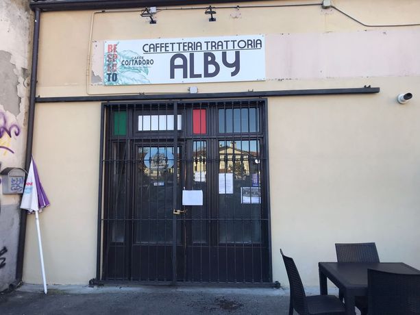 Ladri scatenati in centro, presi di mira locali e negozi: "Non ci sentiamo sicuri" Ladri scatenati in centro, presi di mira locali e negozi: "Non ci sentiamo sicuri"