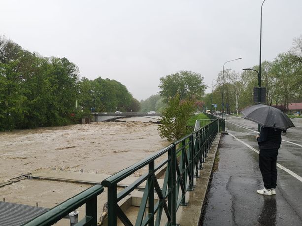 Maltempo, continua l'emergenza nel Torinese: ancora tante le strade e i ponti chiusi Maltempo, continua l'emergenza nel Torinese: ancora tante le strade e i ponti chiusi