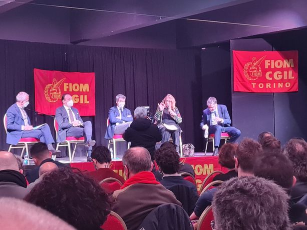 Automotive, Orlando a Torino fa pressing su Stellantis: "Servono garanzie a lungo termine" Automotive, Orlando a Torino fa pressing su Stellantis: "Servono garanzie a lungo termine"