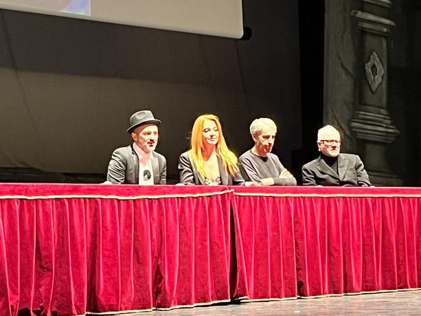 Inaugurazione Tff: Mollica si prende la scena, McDowell gli applausi. E Mattarella scrive: "Auguri per la 40esima edizione" Inaugurazione Tff: Mollica si prende la scena, McDowell gli applausi. E Mattarella scrive: "Auguri per la 40esima edizione"