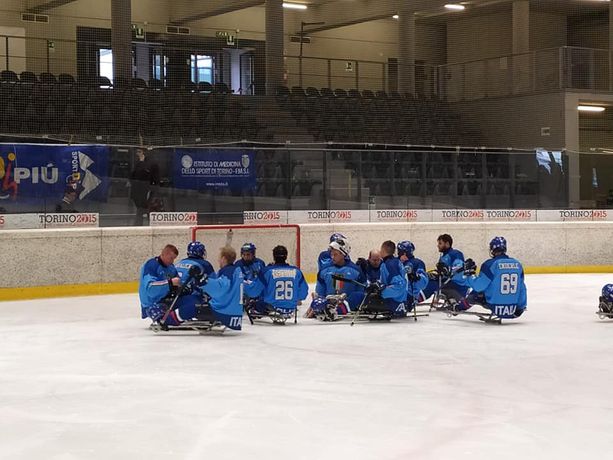 Ice hockey paralimpico: Torino ricorda il Ciaz, ma scopre la grana del ghiaccio del PalaTazzoli Ice hockey paralimpico: Torino ricorda il Ciaz, ma scopre la grana del ghiaccio del PalaTazzoli
