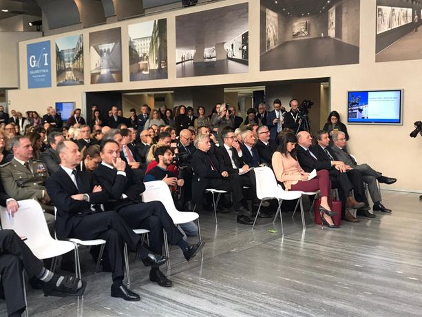 Bus gratis contro lo smog, &quot;aria pesante&quot; tra Appendino e Cirio: “Basta critiche, la Regione non faccia pagare il bollo e finanzi Gtt” [VIDEO]