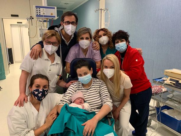 Fiocco rosa all'Ospedale Maria Vittoria, il primo vagito arriva 7 minuti dopo la mezzanotte: ecco la piccola Doaa [FOTO]