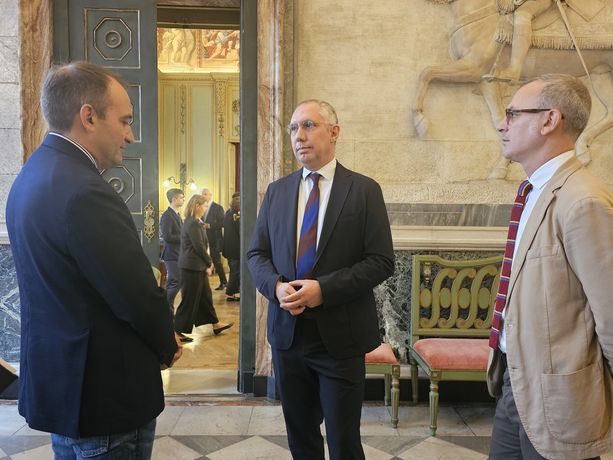 In città 50mila alloggi sfitti. Da Torino un laboratorio di proposte all'Europa per il diritto alla casa In città 50mila alloggi sfitti. Da Torino un laboratorio di proposte all'Europa per il diritto alla casa