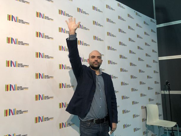 Saviano torna al Salone del Libro: “La mafia di chi ha paura? Di voi quando decidete di capire”