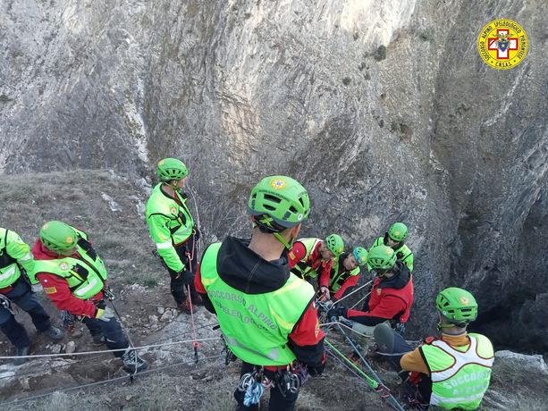 Escursionista stroncato da un malore improvviso, recuperata la salma sopra Bussoleno Escursionista stroncato da un malore improvviso, recuperata la salma sopra Bussoleno