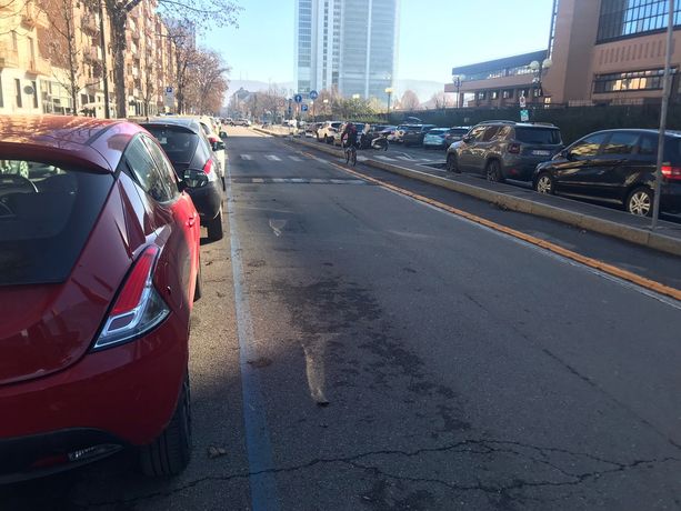 Lunedì in Sala Rossa gli aumenti strisce blu e biglietti bus Gtt. Dal 7 al 19 agosto stop alla sosta a pagamento