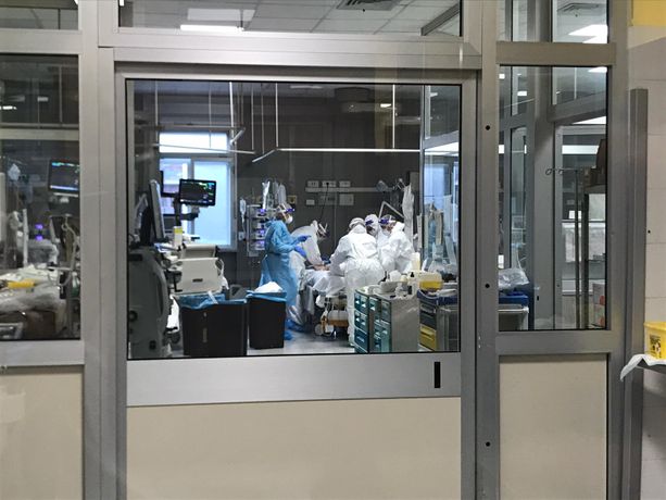 La seconda ondata con gli occhi di chi ha sconfitto il Covid: &quot;Ricordo la paura e lo smarrimento. Chi oggi nega, lo fa per paura&quot;