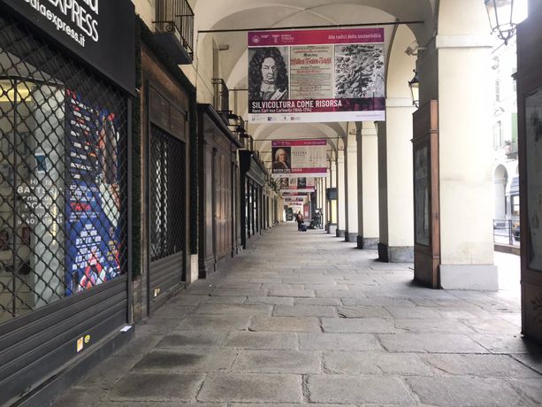 Cosa si può o non si può fare in Zona Rossa? Ecco tutte le risposte del Governo alle domande più frequenti Cosa si può o non si può fare in Zona Rossa? Ecco tutte le risposte del Governo alle domande più frequenti