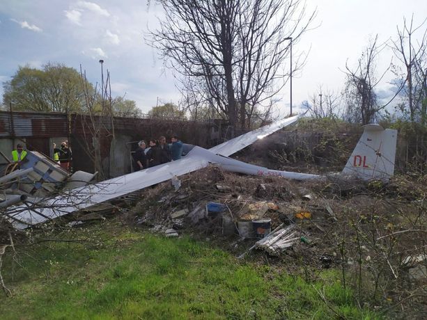 Aliante precipita al Campo Volo di Torino, miracolosamente illese le due persone a bordo