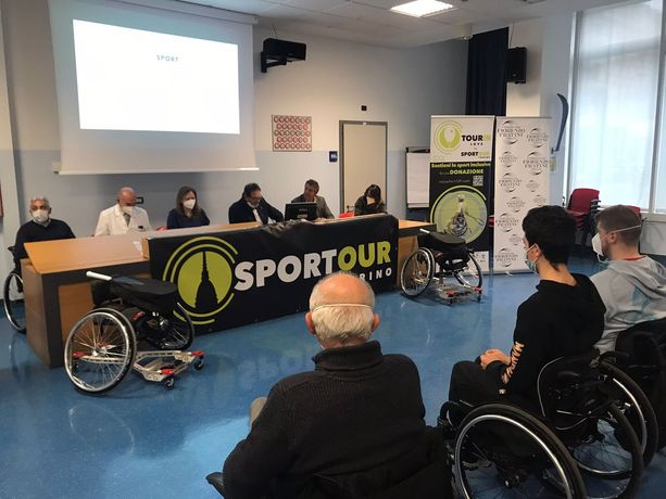 Dall’Unità Spinale al campo da tennis: “Lo sport per aiutare a superare i limiti”