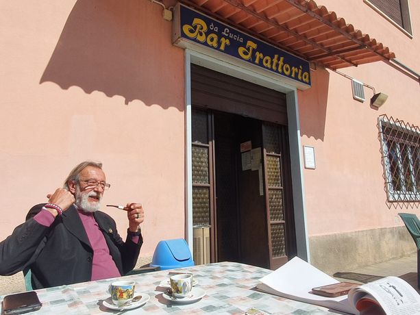 "Lumbard tas!": la scintilla, i viaggi con Bossi e le riunioni nel bar di mamma Lucia. La Lega delle origini secondo Modesto