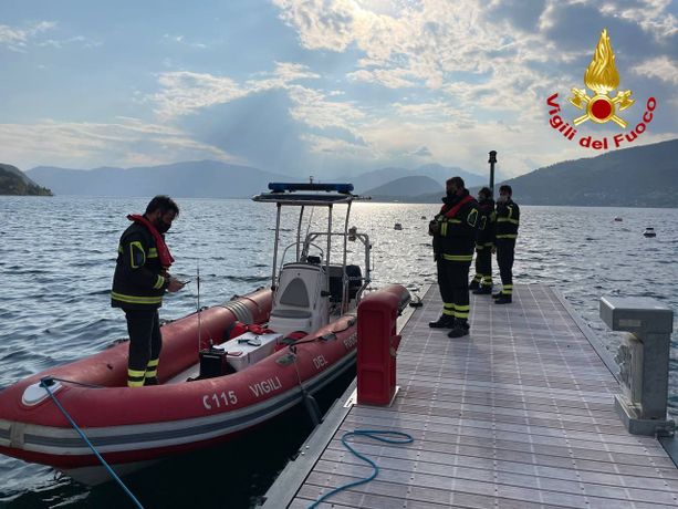 Scompare un uomo, scattano le ricerche a Caldè. Al setaccio le sponde del Maggiore