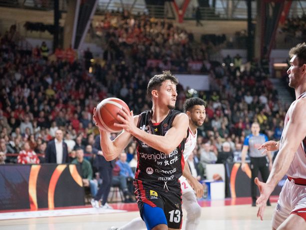 UDINE-VARESE, la diretta. Librizzi si riscalda ma resta in forse