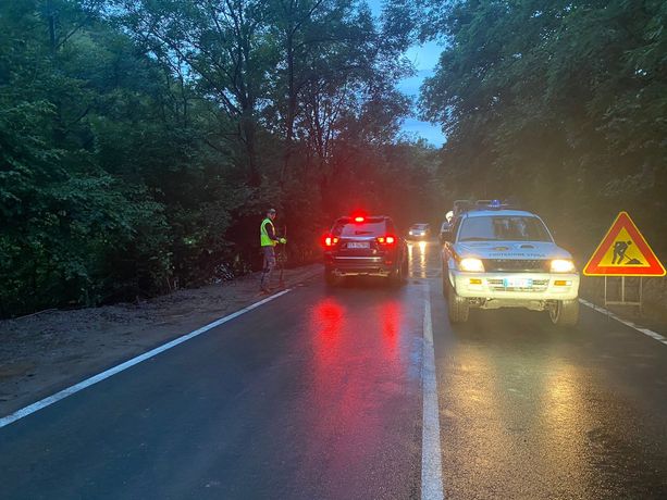 VIDEO e FOTO. Nubifragio su Varese e provincia, riaperta la strada della Rasa dopo la frana. Settanta richieste di soccorso ai vigili del fuoco VIDEO e FOTO. Nubifragio su Varese e provincia, riaperta la strada della Rasa dopo la frana. Settanta richieste di soccorso ai vigili del fuoco